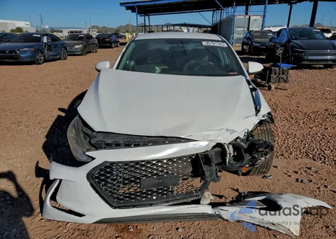 2017 Hyundai Elantra Se z USA, uszkodzony, nr VIN 5NPD84LF4HH210438